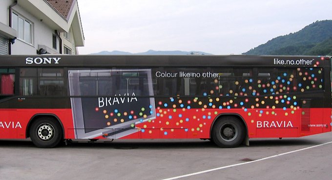 Grafična oprema avtobusa - Bravia